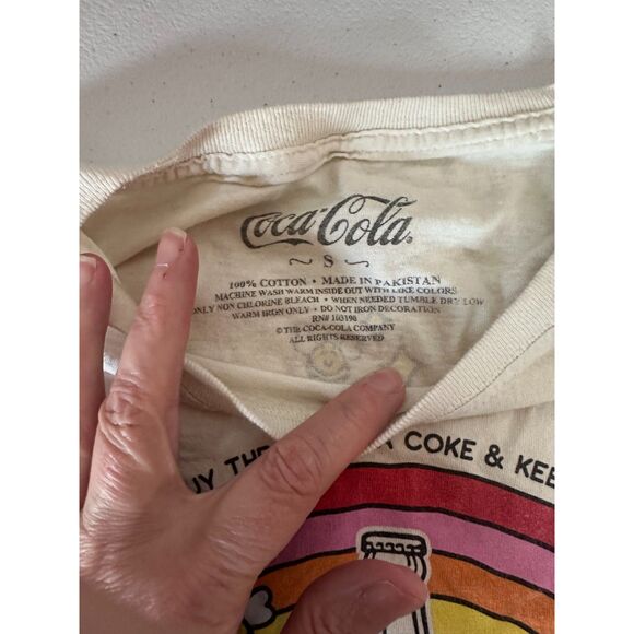 Coca-Cola “Perfect Harmony” Graphic Tee | Size S | 100% Cotton | Retro 70s Vibe - Picture 3 of 3